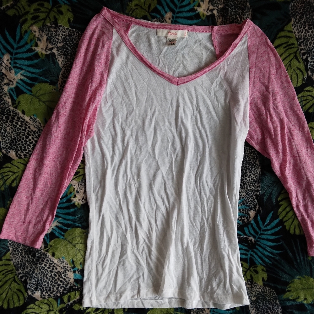 Girl's raglan tshirt size s